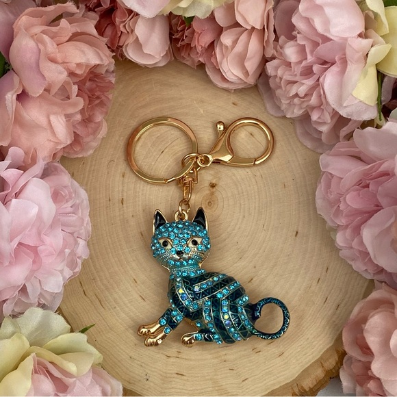 Blue Striped Crystal Egyptian Tabby Cat Keychain Charm - Picture 8 of 16